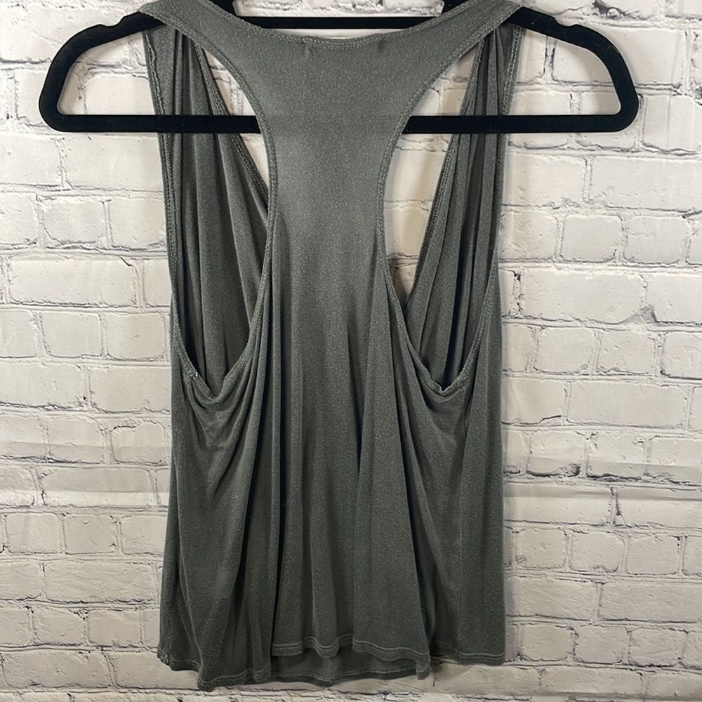 🐞 Urban Outfitters: Gray Tank - Size XS - Picture 3 of 3
